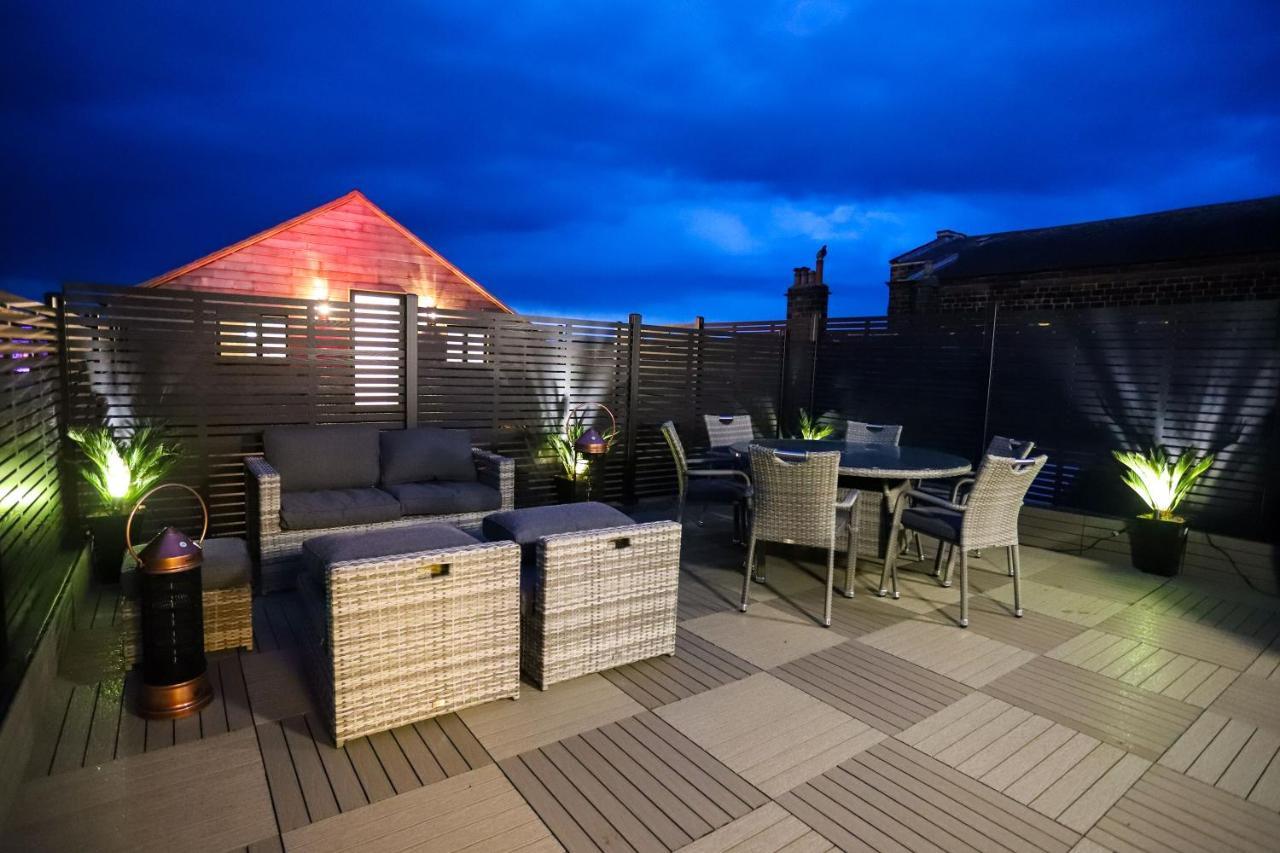 Host & - Oxford House Apartment